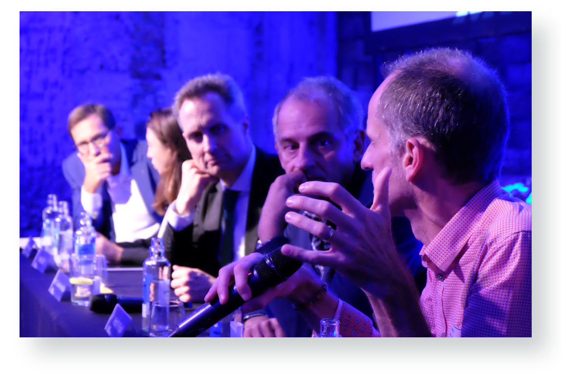 Debate científico durante ESMO 2019 en el evento llevado a cabo por OncoDNA